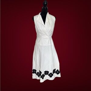 Peter Nygard White Sleeveless Dress with Black Floral Hem